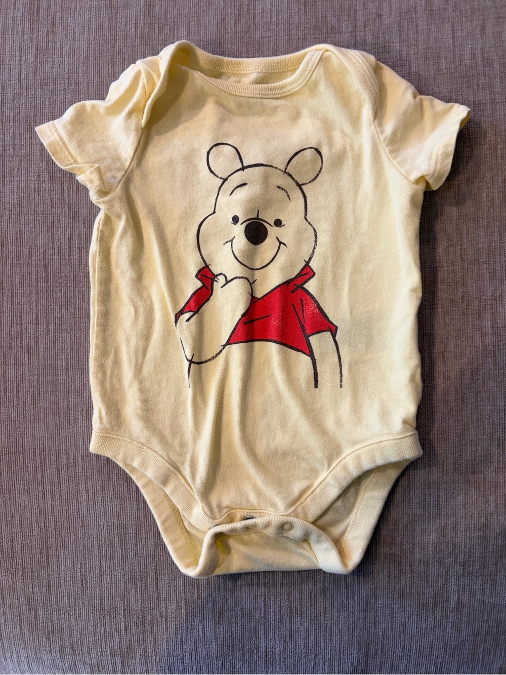 GAP Yellow Winnie the Pooh Infant One-Piece Bodysuit with Red Graphic